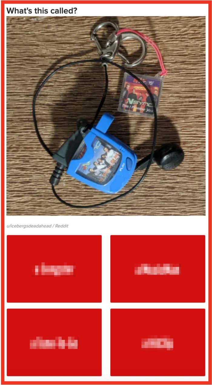 Old Portable Music Player med en liten kassett med et musikkalbumomslag, akkompagnert av flervalgsalternativer: Songster, Musicman, Tune-to-Go, Hitclip