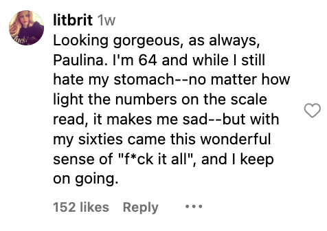 En kommentar fra bruker Litbrit som berømmer Paulina og uttrykker kroppsaksept i 60-årene, med fokus på selvtillit og spenst