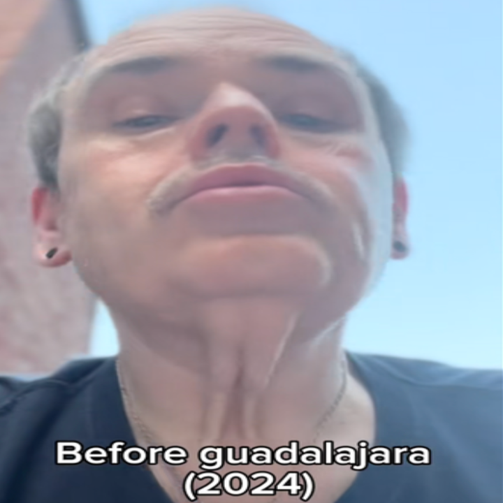 En person med kort hår og øreringer ser oppover. Tekst lyder "før Guadalajara (2024)" nederst på bildet