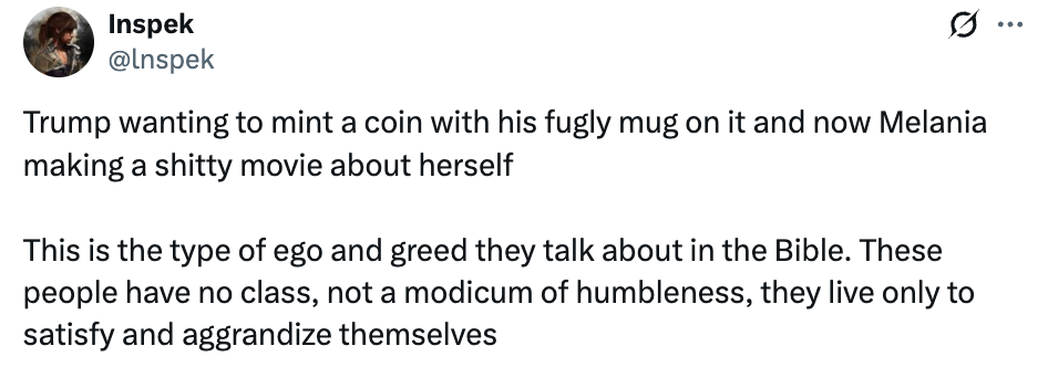 Tweet som kritiserer figurer for egoisme og mangel på ydmykhet, og refererer til en mynt og en film