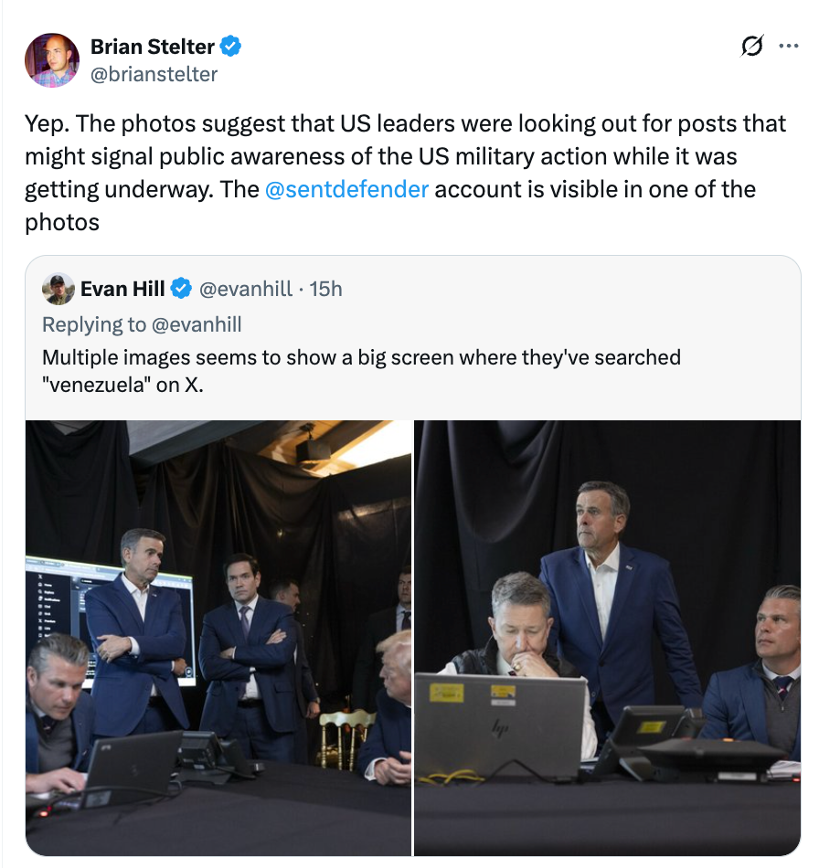Tweet om amerikanske ledere som overvåker nettinnlegg under en militæraksjon, og nevner @sentdefender. Inkluderer et svar som fremhever et bildesøk