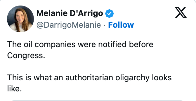 Tweet av Melanie D'Arrigo kritiserer oljeselskaper som blir informert før kongressen, og kaller det autoritært oligarki