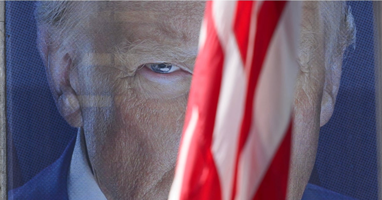 Donald Trump har nettopp lagt ut et ansiktsløst bilde av seg selv med en illevarslende bildetekst, og det er seriøst skremmende