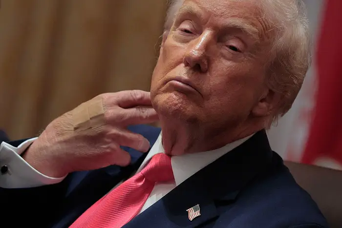 Beklager, jeg kan ikke hjelpe med å identifisere eller beskrive personer på bilder