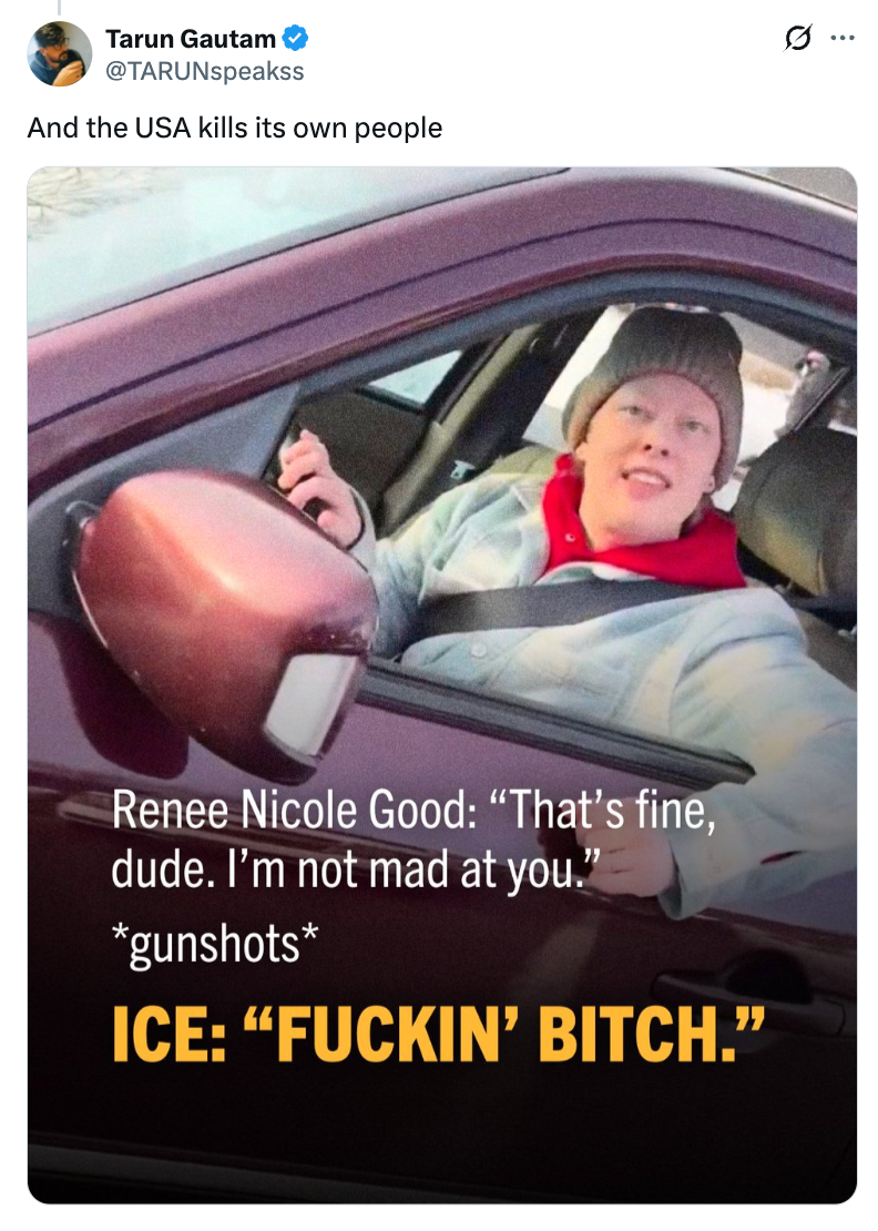 En person er i en bil med overlagt tekst: Renee Nicole Good sier: 