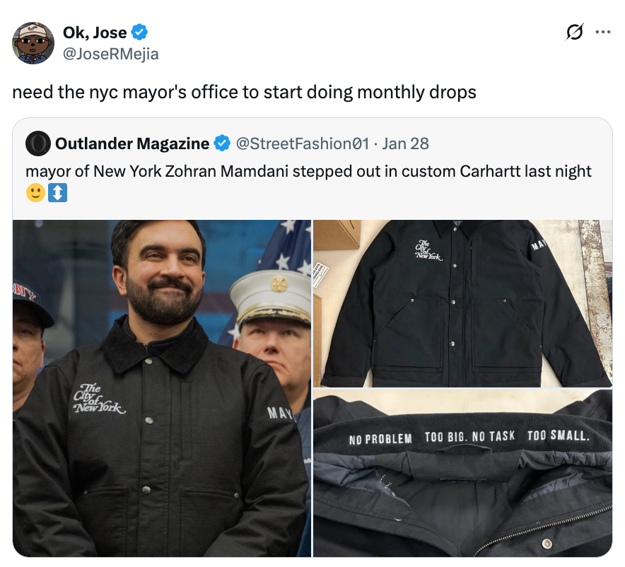 Tweet om New York City Mayor's kontor som vurderer månedlige produktnedganger, med en tweet med ordføreren i en svart Carhartt-jakke