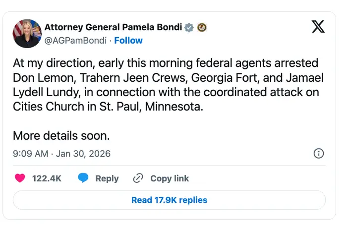Tweet om at føderale agenter arresterte flere personer for et koordinert angrep i St. Paul, Minnesota; flere detaljer kommer snart