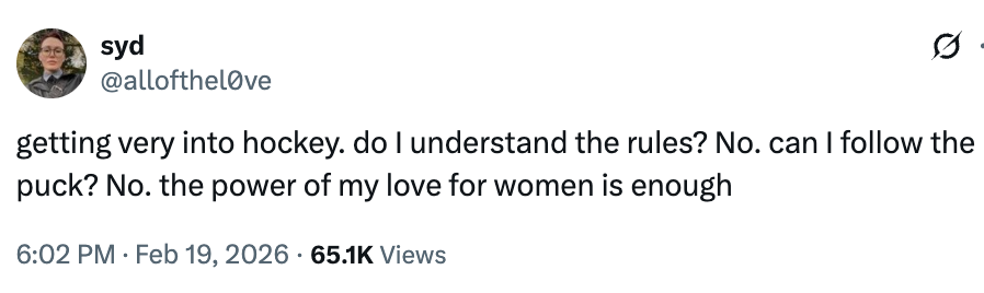 Tweet om å begynne med hockey uten å forstå regler, og nevne kjærlighet til kvinner som motivasjon