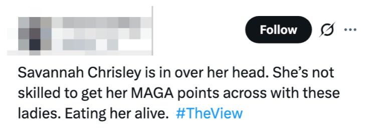 Tweet som kritiserer Savannah Chrisley for å slite med å uttrykke sine synspunkter på The View