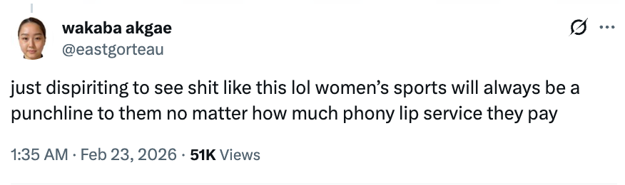 Tweet av brukere som beklager hvordan kvinnesport forblir en punchline til tross for påstander om støtte