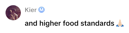 Profilbilde av Kier med teksten "og høyere matstandarder" etterfulgt av en bedende hender-emoji