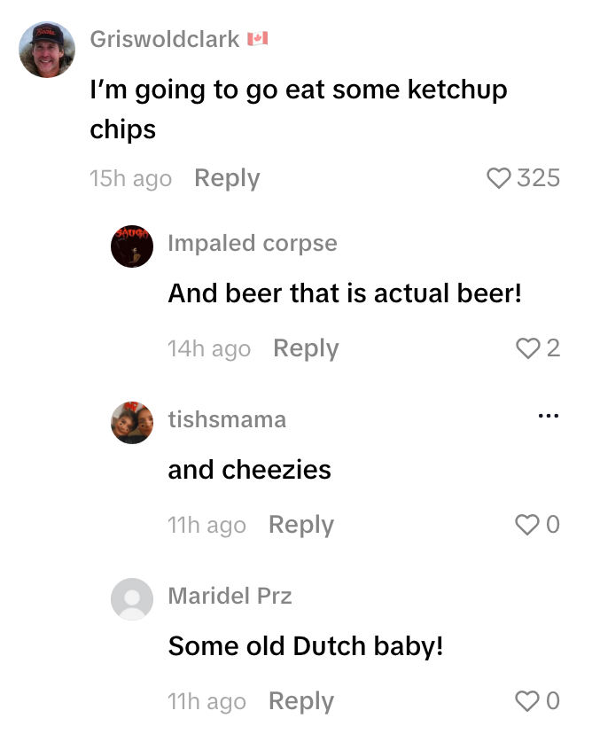 Kommentartråd som diskuterer å spise ketchupchips, øl, cheezies og en gammel nederlandsk babysnacks