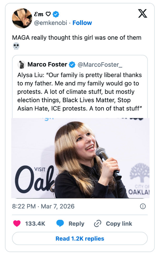 Et skjermbilde av en tweet av Marco Foster som siterer Alysa Liu, og diskuterer familiens liberale verdier og deltakelse i protester