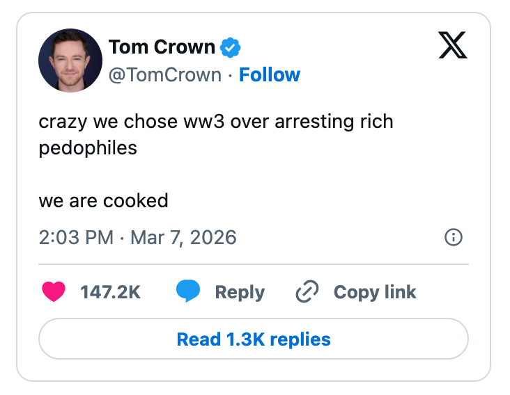 Sosiale medier-innlegg av Tom Crown som uttrykker vantro over prioriteringer, og nevner 