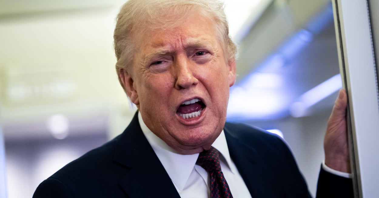 Donald Trump fortsetter å bruke dette 1 psykologiske trikset som narsissister bruker, og eksperter advarer oss alle