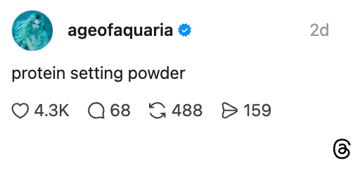 Instagram-innlegg av "ageofaquaria" med tekst: "proteinsettingpulver" og engasjementsikoner som viser 4,3 000 likerklikk, 68 kommentarer, 488 delinger og 159 lagringer