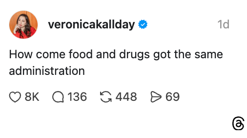 Sosiale medier poster humoristisk spørsmål om hvorfor mat og narkotika deler samme administrasjon, med engasjementsstatistikk