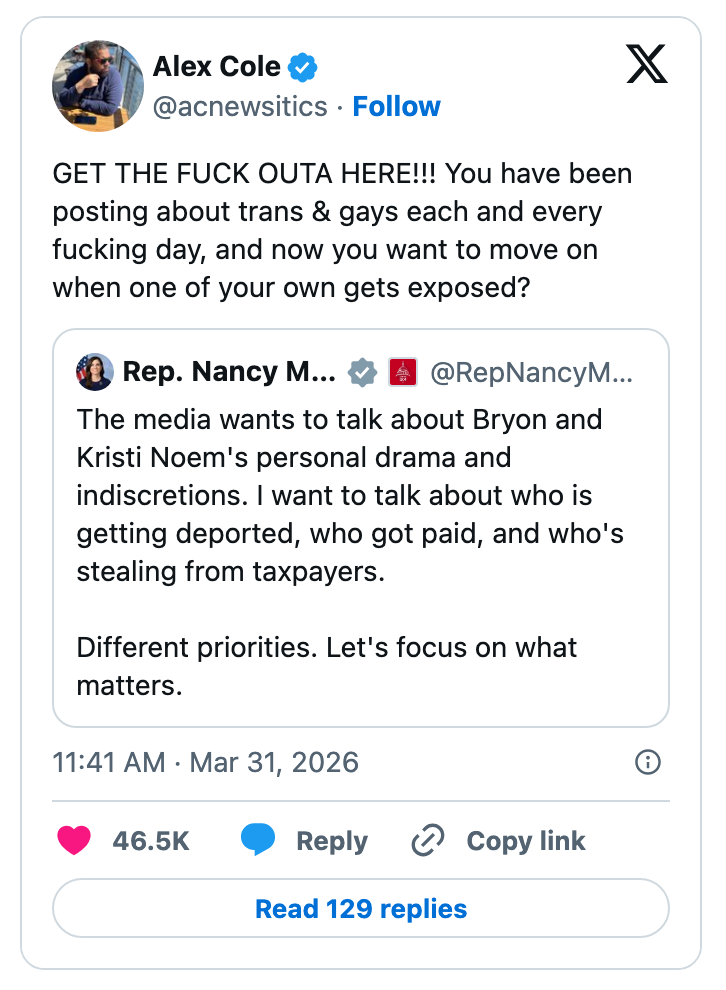 Tweet av @acnewsitics som kritiserer mediefokus; Rep. Nancy Maces svar i en tweet fremhever feilplasserte prioriteringer, og oppfordrer til fokus på skattebetalerspørsmål