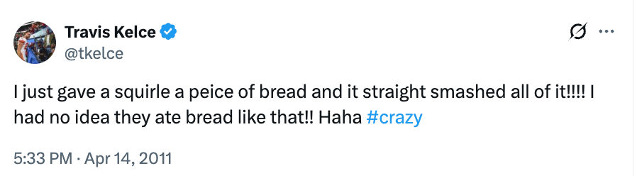 Tweet av @tkelce som fleiper om å gi et ekornbrød, overrasket over hvor mye det spiste