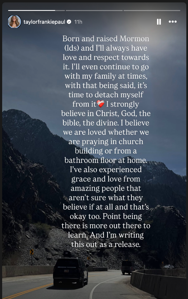 Tekstskjermbilde om personlig tro, inkludert kristendom, kjærlighet, respekt og læring. Uttrykker løsrivelse fra religion