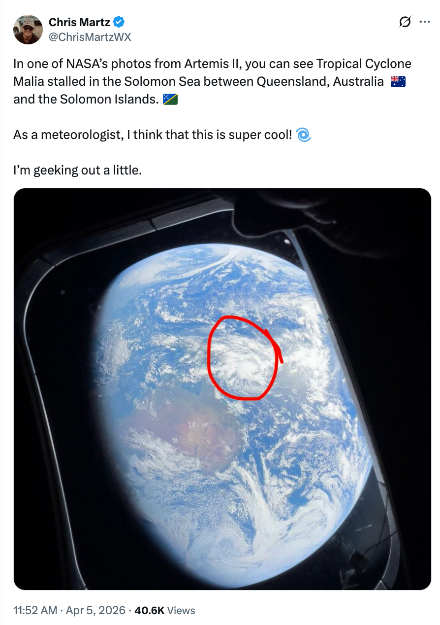 Utsikt fra verdensrommet som viser jorden med en rød sirkel rundt den tropiske syklonen Malia i Salomonhavet. Tweet fremhever spenning fra en meteorolog