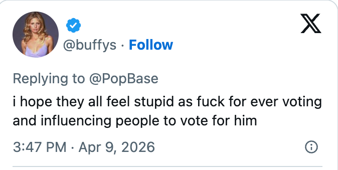 Tweet av brukerbuffys som kritiserer velgere og påvirkere som støttet ham