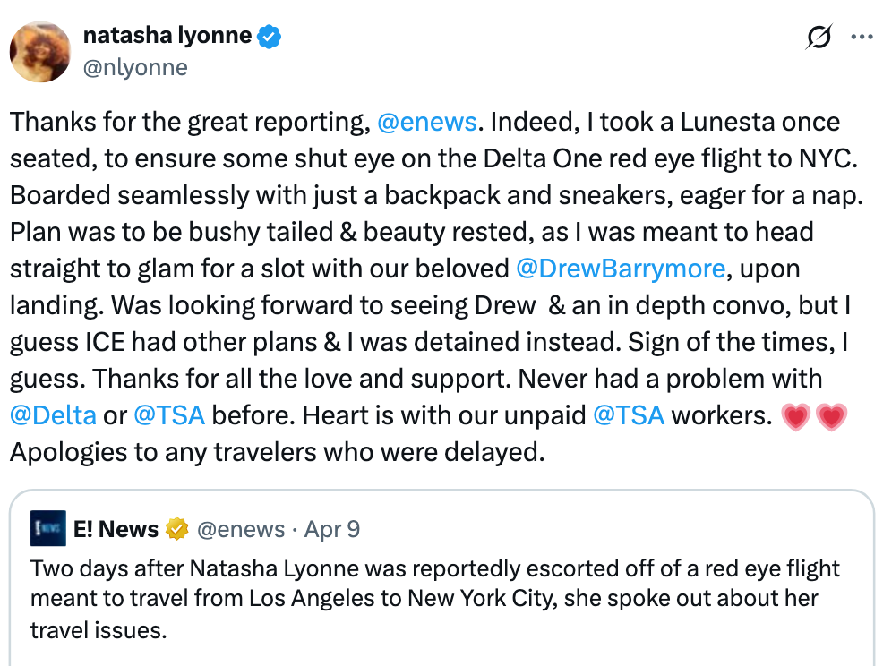 Natasha Lyonne tvitrer takknemlighet til TSA og beskriver flyopplevelsen med røde øyne til NYC etter rapporter om at hun ble eskortert av en flytur