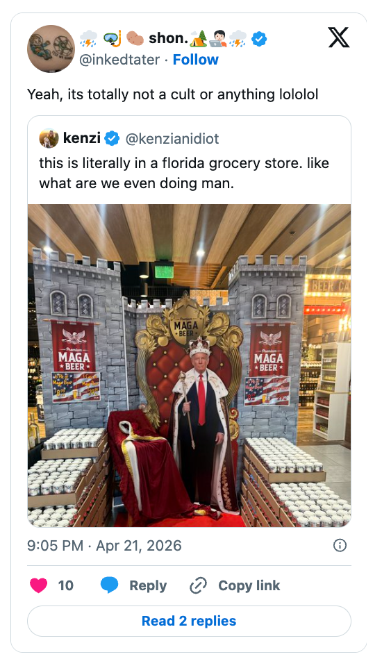 Bilde av en tweet som viser en utskjæring av en person som har på seg en krone som sitter på en troneskjerm, omgitt av stabler med øl merket 