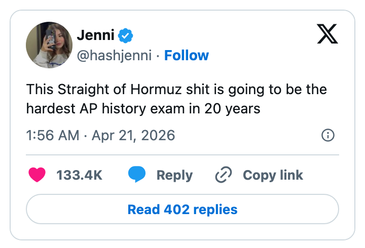Skjermbilde av en tweet av brukeren Jenni, spøker med at Hormuzstredet-emnet vil være den vanskeligste AP-historieeksamenen på 20 år