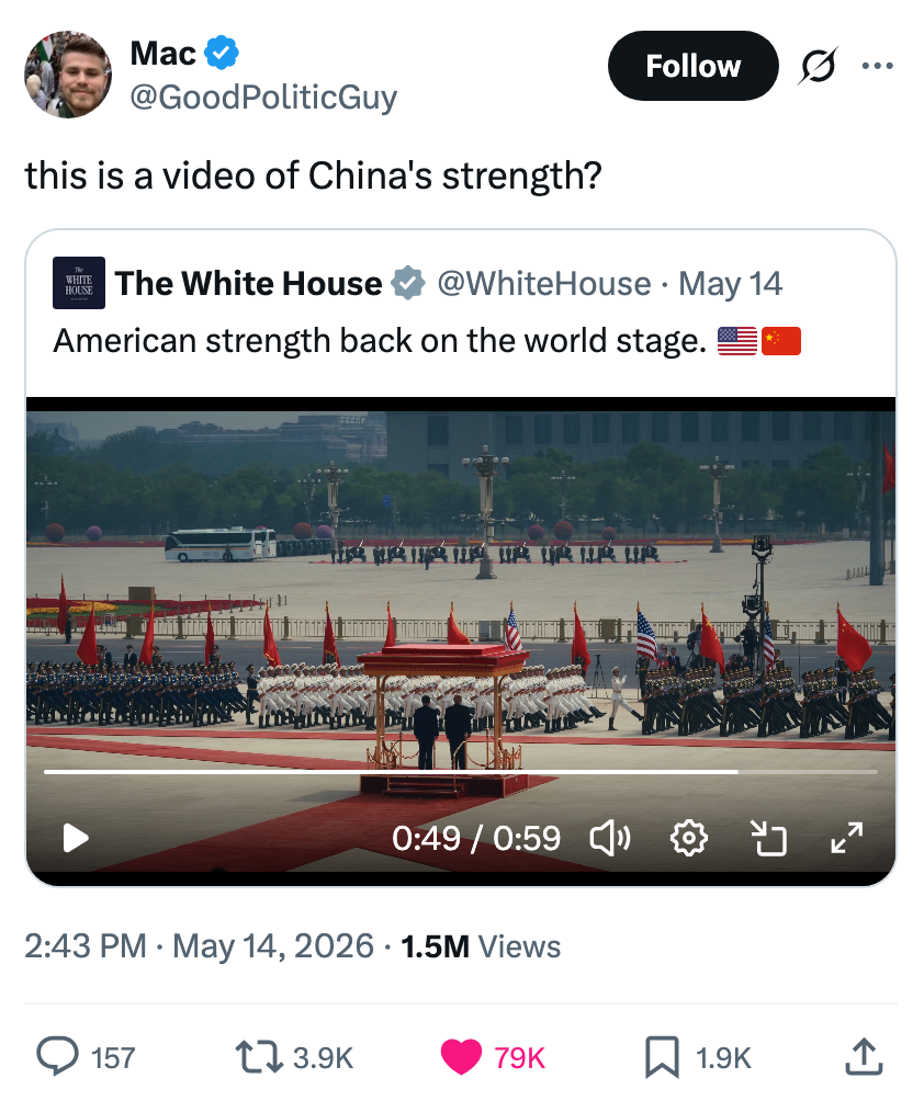 Tweet skjermbilde med videoinnlegg. Det hvite hus viser amerikansk tilstedeværelse på en global begivenhet. 1,5 millioner visninger. Brukerkommentarer om Kinas oppfattede styrke