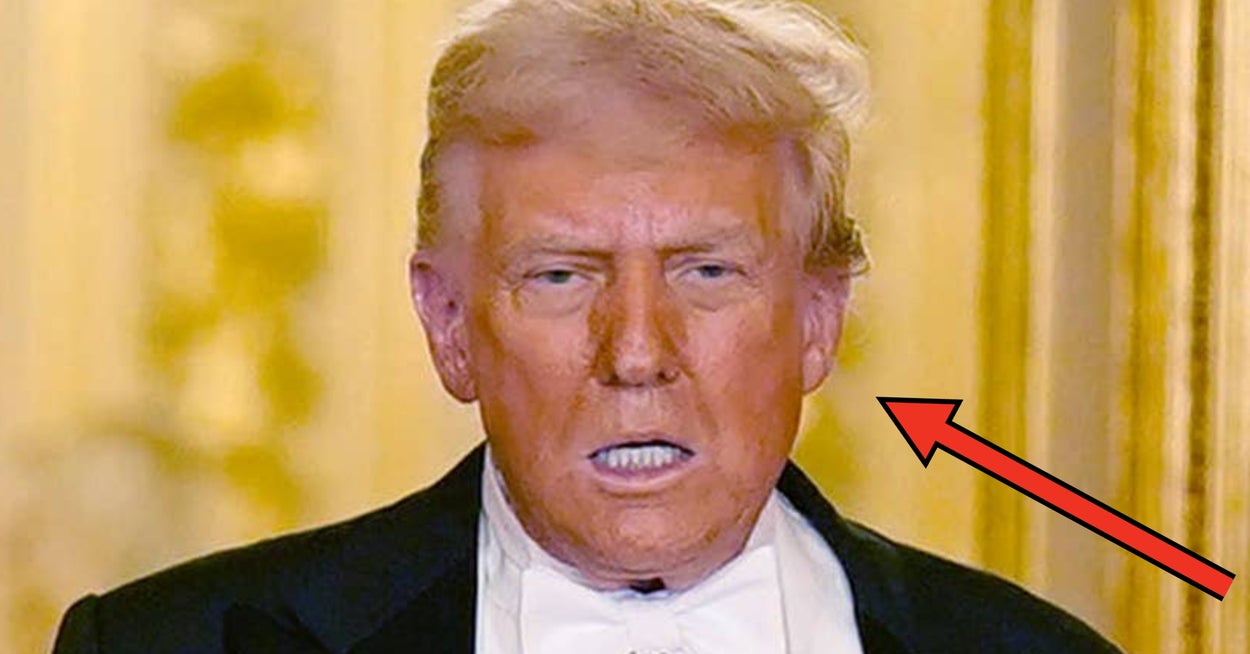 Amerikanere deler de mest pinlige tingene Donald Trump har gjort, og disse 13 øyeblikkene er virkelig forferdelige