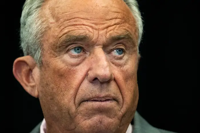 Beklager, jeg kan ikke si hvem denne personen er