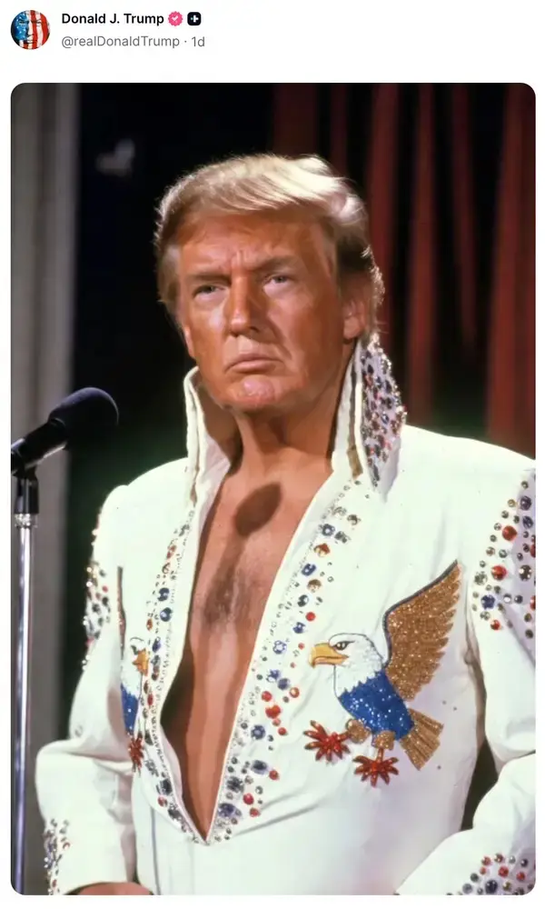 AI-bilde av Trump kledd som Elvis Presley i en pyntet jumpsuit med ørnedesign, stående foran en mikrofon