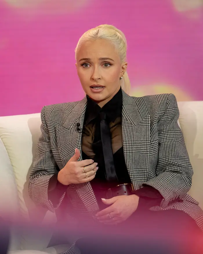 Hayden Panettiere på et talkshow