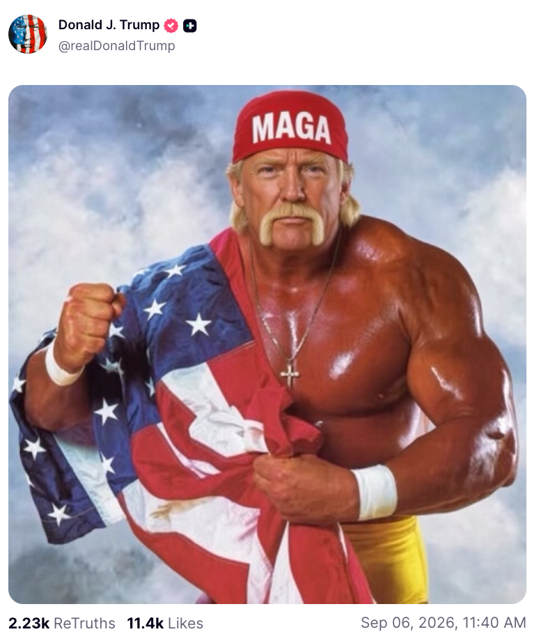 Kroppsbygger poserer med amerikansk flagg og iført en "MAGA" hatt. Sosiale medier-innlegg ovenfor har engasjementsstatistikk og en dato