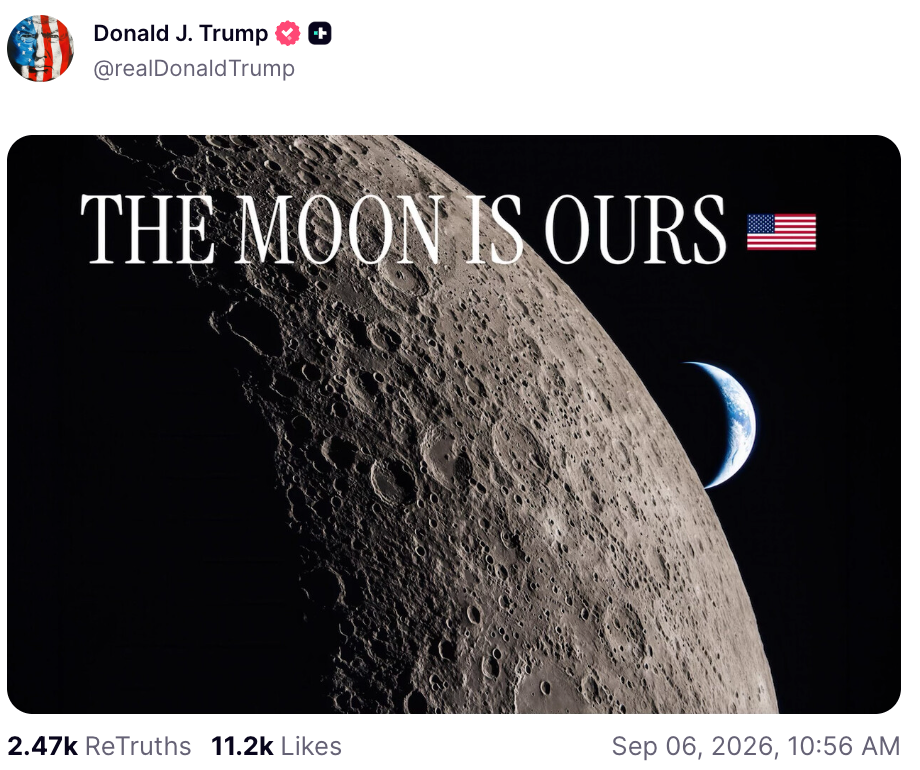 Bilde av et innlegg på sosiale medier som viser et nærbilde av månen med Jorden i bakgrunnen. Teksten lyder: "Månen er vår" med en amerikansk flagg-emoji