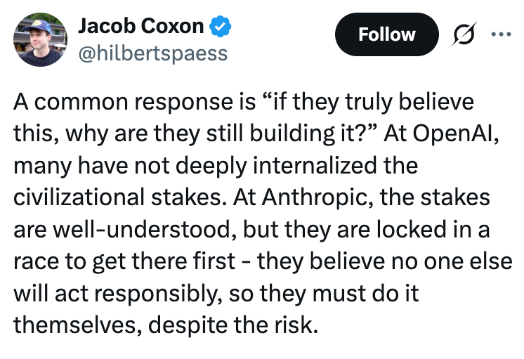 Tweet av Jacob Coxon diskuterer kontrasterende tilnærminger mellom OpenAI og Anthropic angående innsatsen og tempoet i AI-utvikling