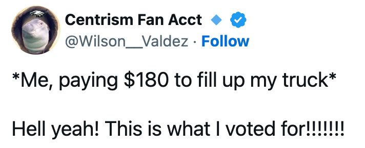 Tweet av "Centrism Fan Acct" spøker med å betale 180 dollar for bensin, med overdreven entusiasme som sier: 