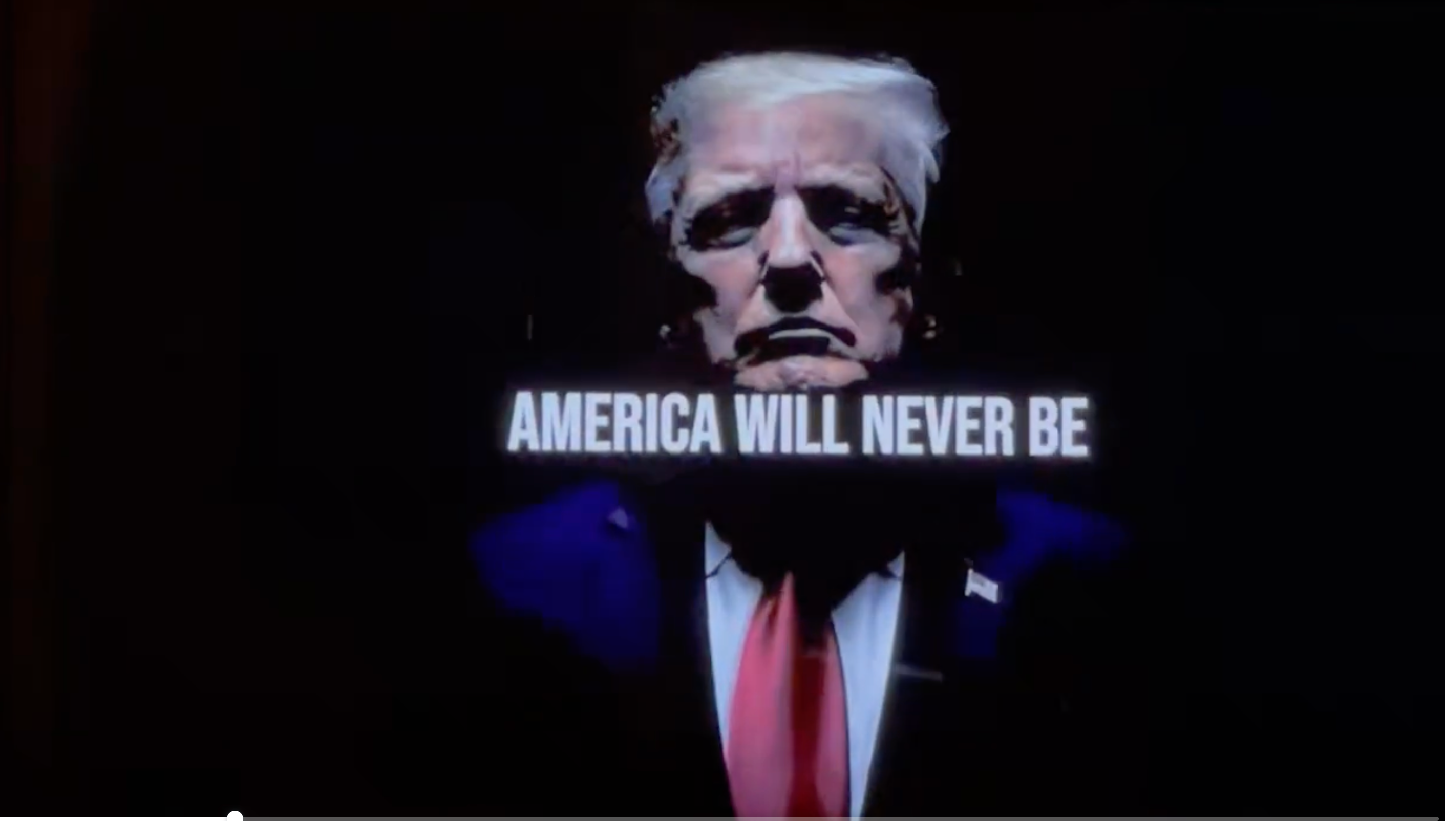 Donald Trump i dress og slips med intenst uttrykk, ordene