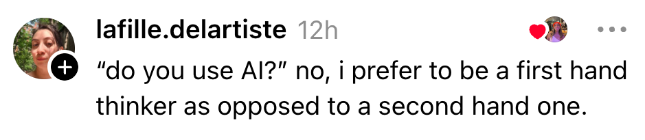 Sosiale medier-innlegg med et profilbilde og teksten: